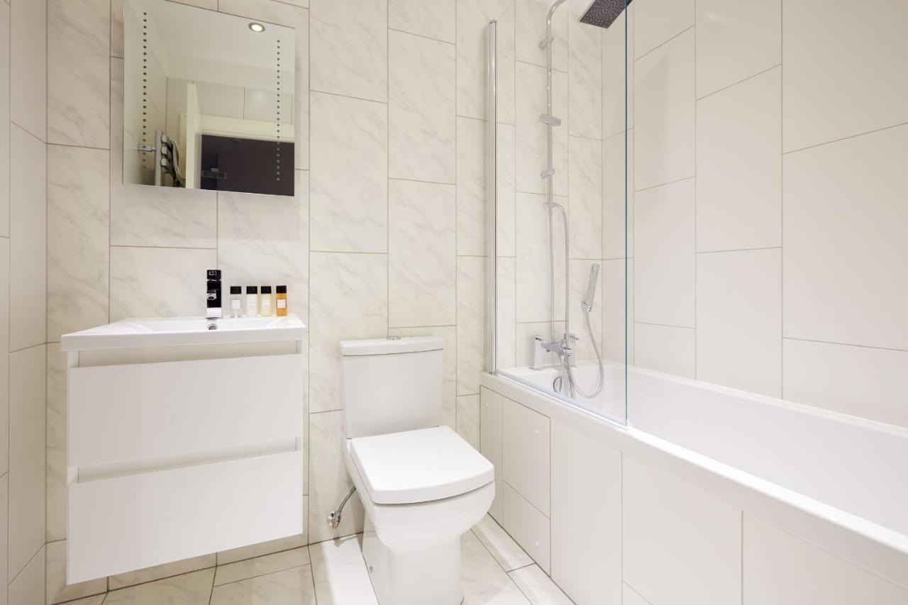 3Vh Virginia House, 31 Bloomsbury Way By City Living London Ngoại thất bức ảnh